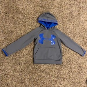 Under Armour boy’s hooded sweatshirt